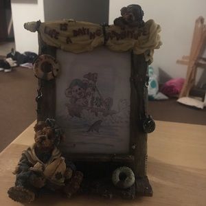 Boyd’s Bears picture frame